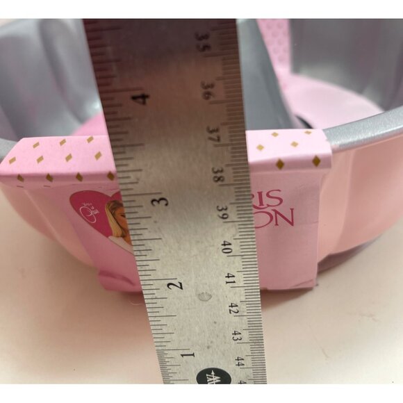 Paris Hilton Fluted Cake Pan Non-Stick Heavy Duty Carbon Steel Pink - Picture 8 of 8